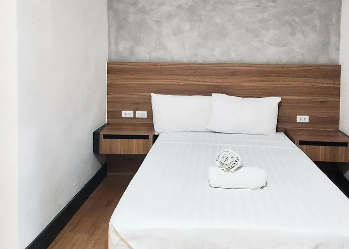 Boulevard Hotel